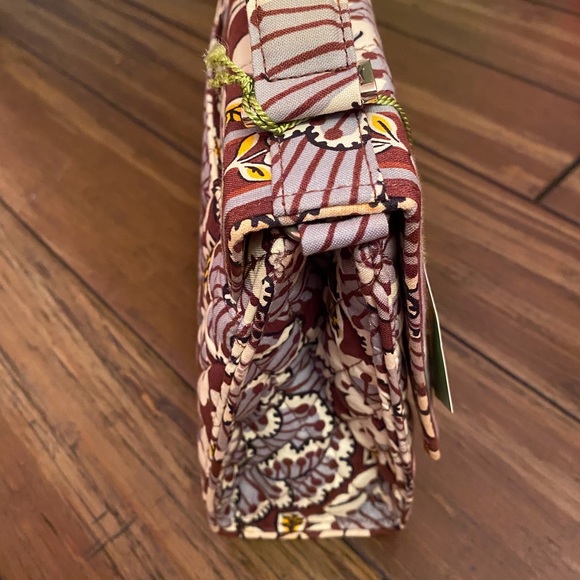 NWT Retired Vera Bradley Convertible Crossbody Julia Slate Blooms Purse - Picture 4 of 8